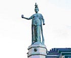 龍女神像